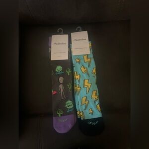 MeUndies unisex supima cotton crew thunders, and alien socks size Med NWT